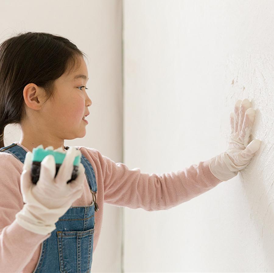 壁紙クロスで失敗した私が、子供と一緒に漆喰塗りで理想の部屋を手に入れた驚きの方法